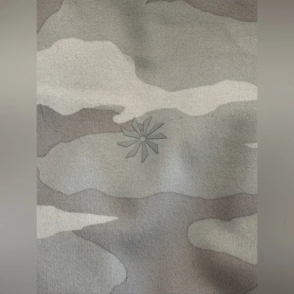 Athleta Elation 7/8 Tight Gray Camo Women's Size Large - Picture 7 of 12